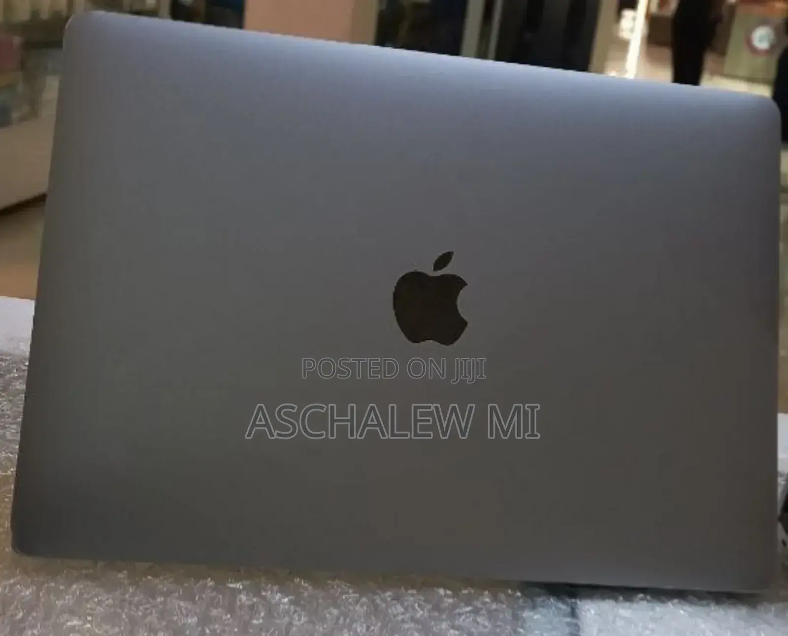 New Laptop Apple MacBook Pro 2019 8GB Intel Core I5 SSD 128GB