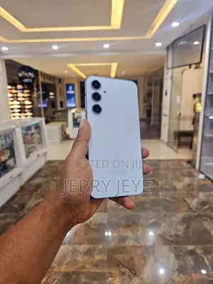 Photo - New Samsung Galaxy A55 128 GB White