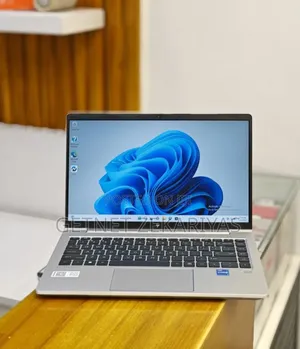 New Laptop HP EliteBook 840 G11 16GB Intel Core I7 SSD 512GB