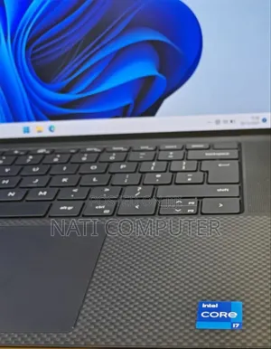 Photo - New Laptop Dell Precision 5570 16GB Intel Core I7 SSD 512GB