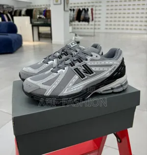 New Balance 1906r Sneaker Grey