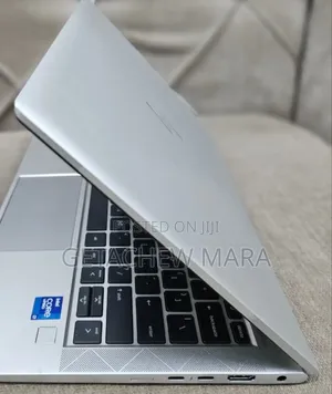 New Laptop HP EliteBook 830 G8 16GB Intel Core I7 SSD 512GB