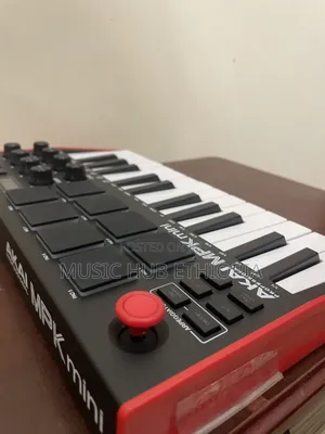 Photo - Akai Mpk Mini Studio Keyboard
