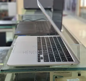 New Laptop Apple MacBook Air 2022 M2 8GB Apple M2 SSD 256GB