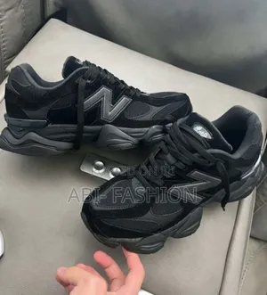 New Balance 9060 Deep Black