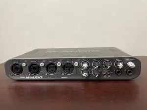 Photo - M Audio Fast Track Ultra Sound Card 8 in 8 Out (8i8)