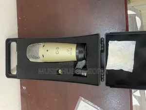 Behringer C-3 Studio Microphone