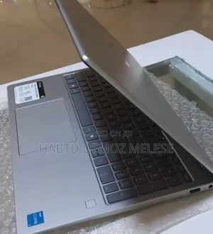 Photo - New Laptop HP EliteBook 840 16GB Intel Core I7 SSD 512GB