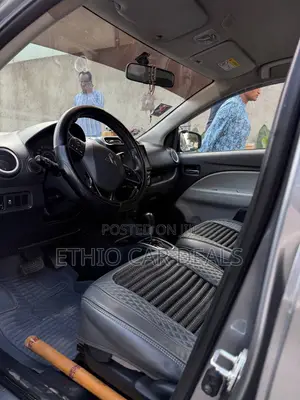 Mitsubishi Attrage 2021 Gray