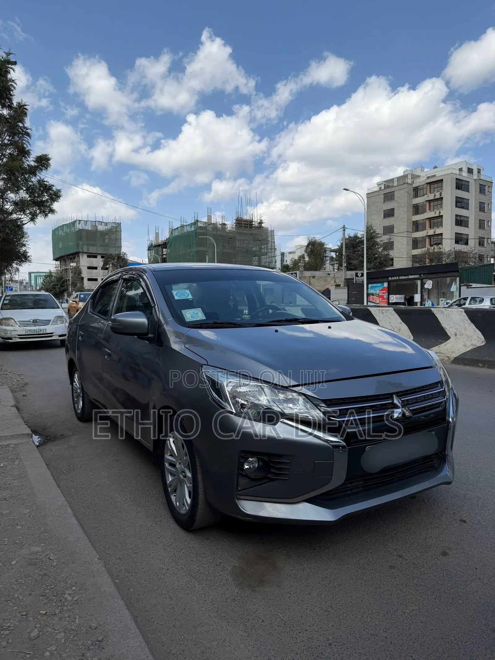 Mitsubishi Attrage 2021 Gray