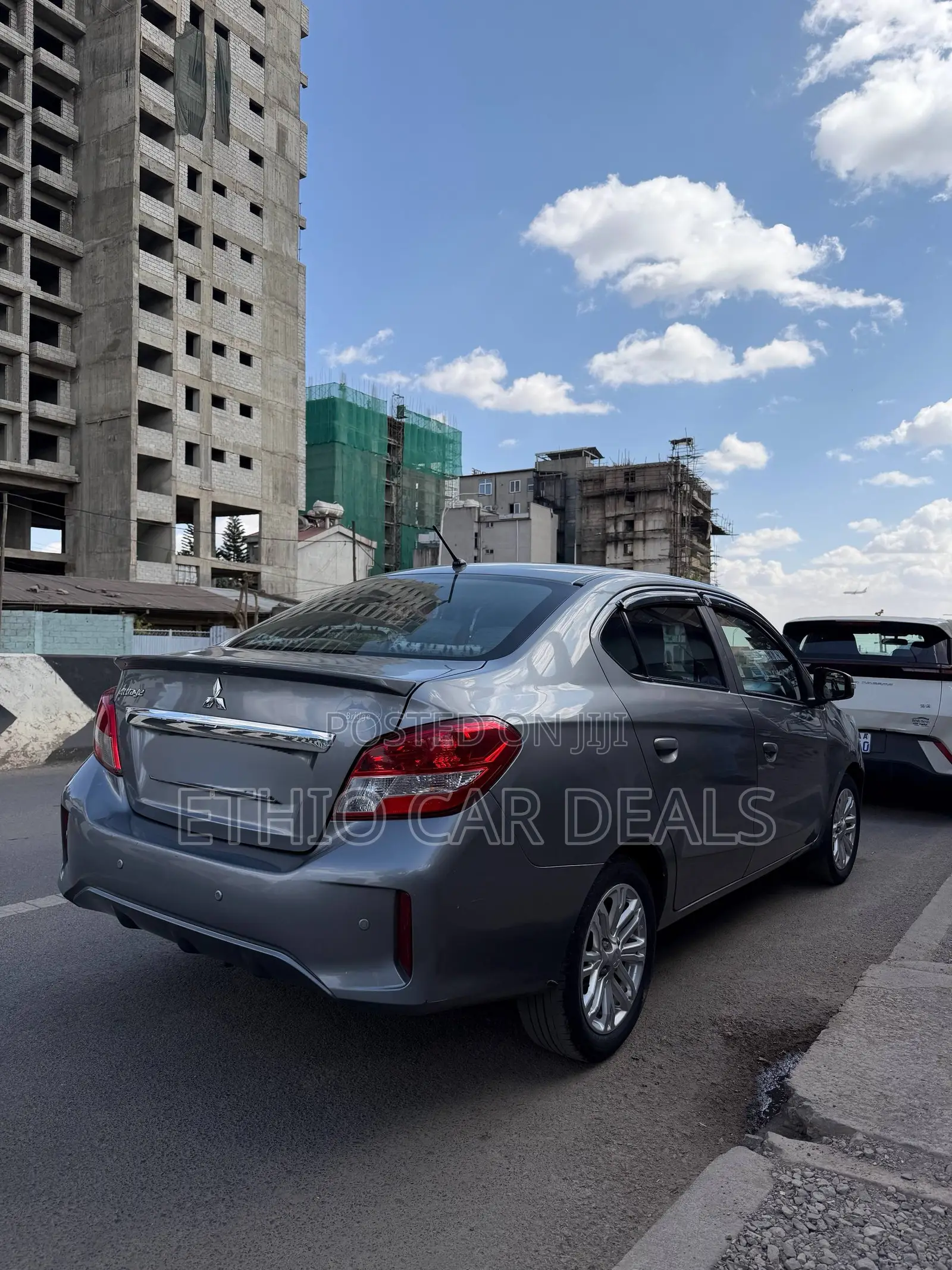 Mitsubishi Attrage 2021 Gray