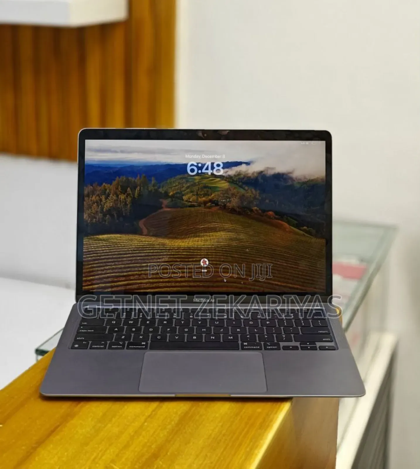 New Laptop Apple MacBook Air 2020 M1 8GB Apple M1 SSD 1T