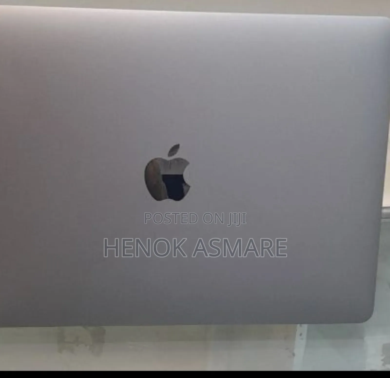 New Laptop Apple MacBook Pro 2020 8GB Intel Core I5 SSD 256GB