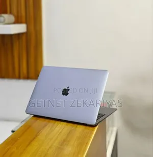 New Laptop Apple MacBook Air 2020 M1 8GB Apple M1 SSD 1T