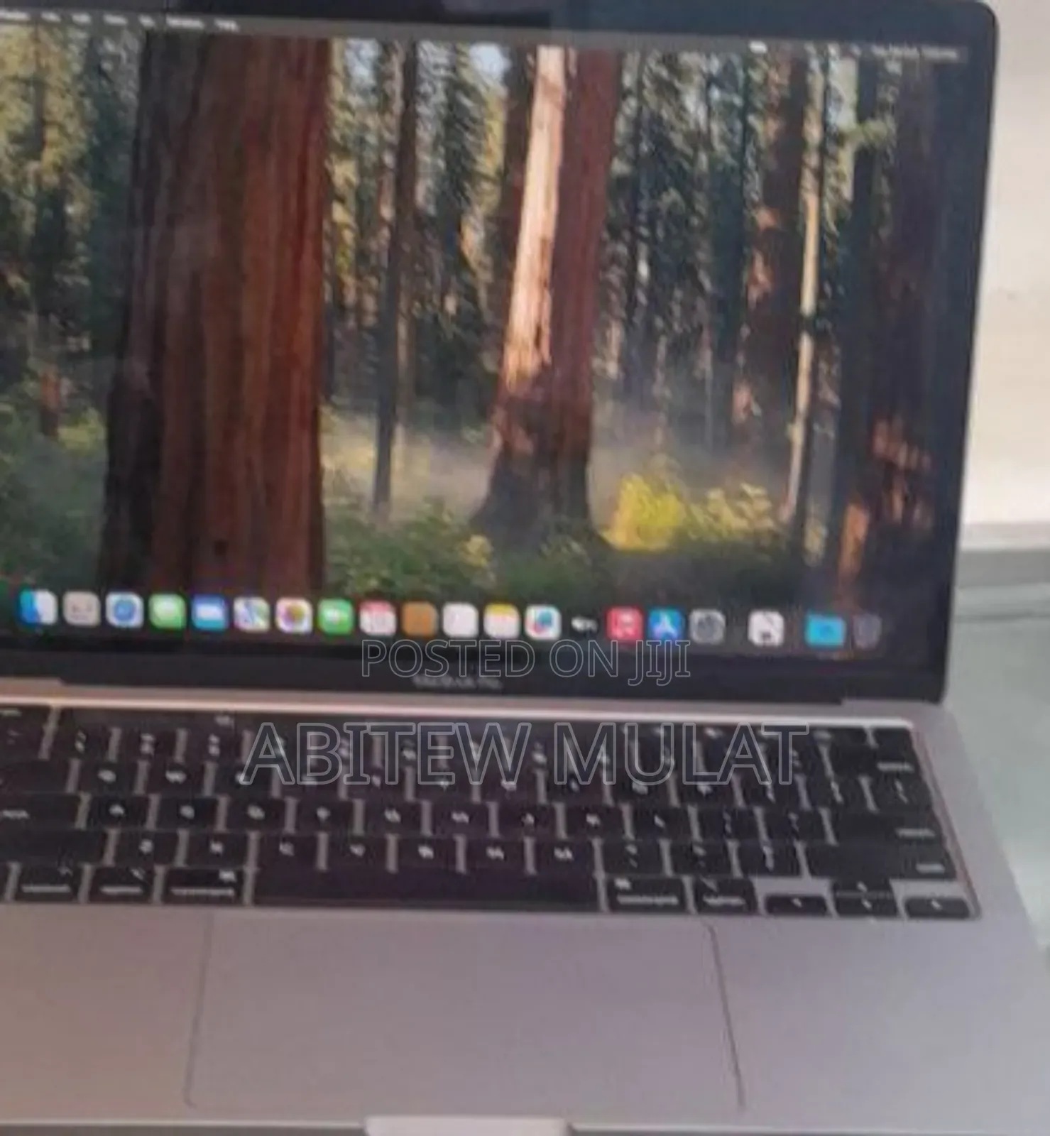 New Laptop Apple MacBook Pro 2020 8GB Intel Core I5 SSD 256GB
