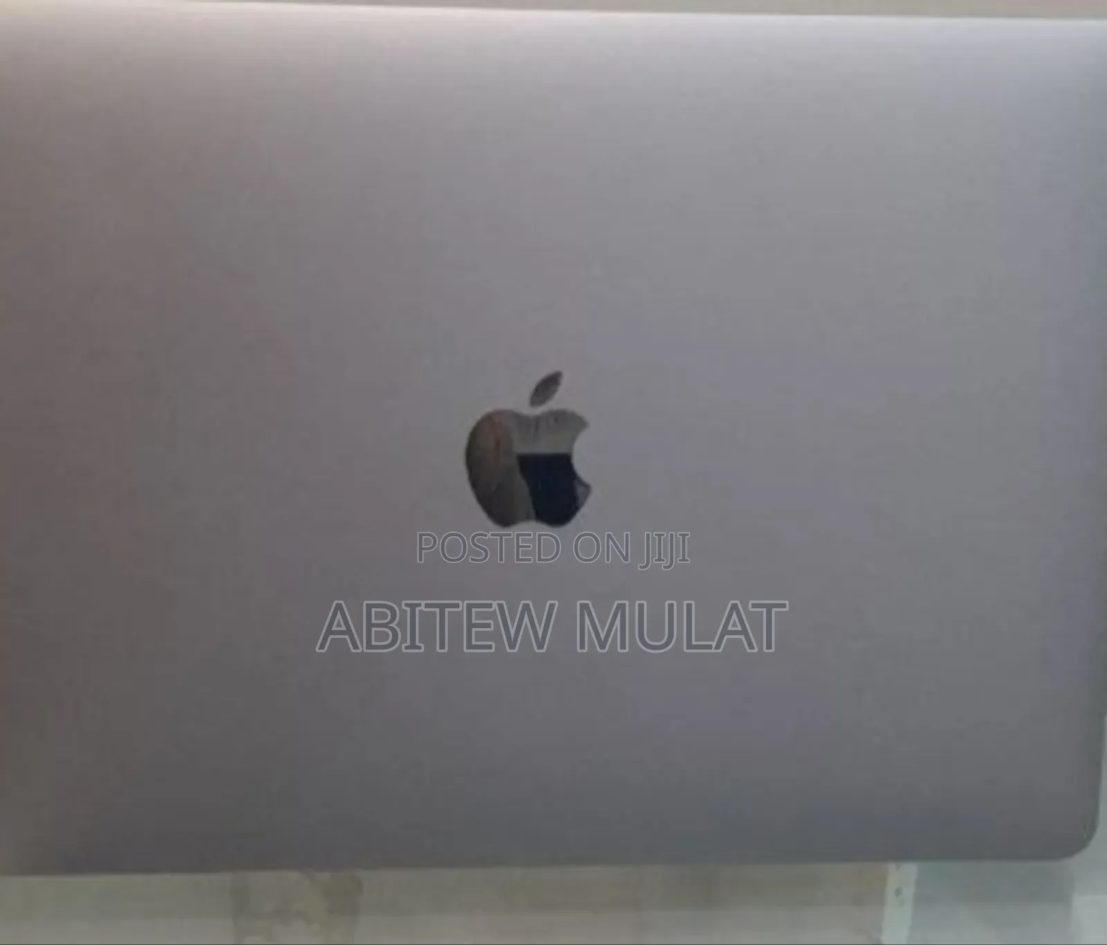 New Laptop Apple MacBook Pro 2020 8GB Intel Core I5 SSD 256GB