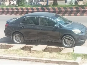 Photo - Toyota Yaris 2007 Black