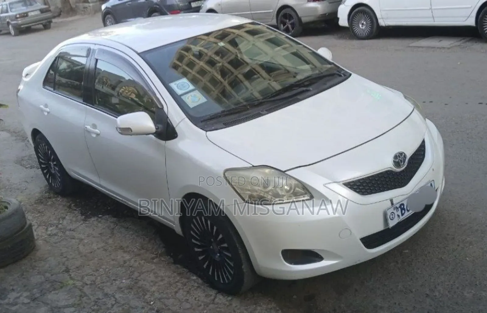 Toyota Yaris 2010 White
