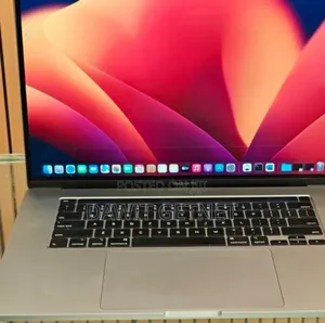 New Laptop Apple MacBook Pro 2019 16GB Intel Core I7 SSD 512GB