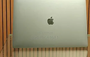 New Laptop Apple MacBook Pro 2019 16GB Intel Core I7 SSD 512GB