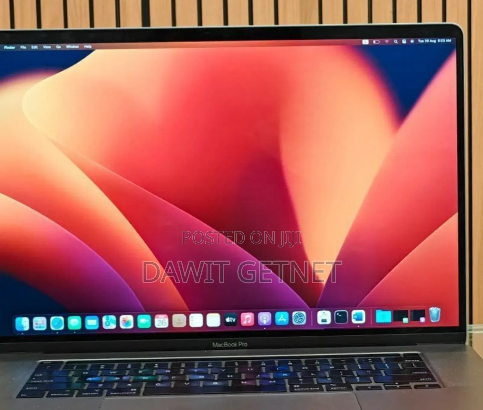 New Laptop Apple MacBook Pro 2019 16GB Intel Core I7 SSD 512GB