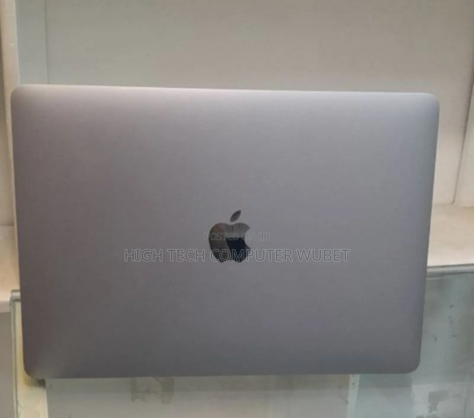 New Laptop Apple MacBook Pro 2020 8GB Intel Core I5 SSD 256GB