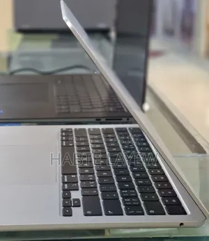 New Laptop Apple MacBook Air 2022 M2 8GB Apple M2 SSD 256GB