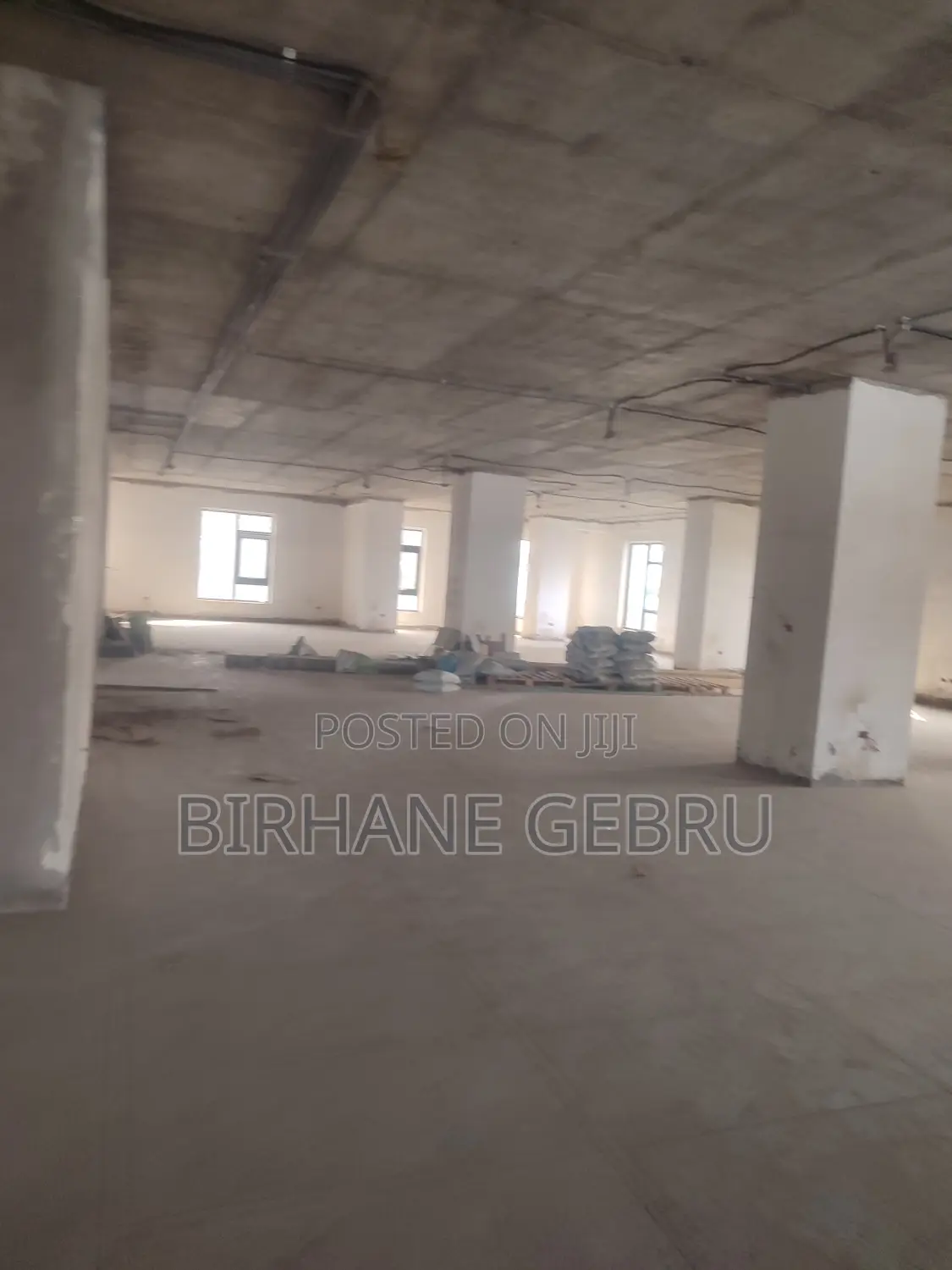 Car Show Room for Rent