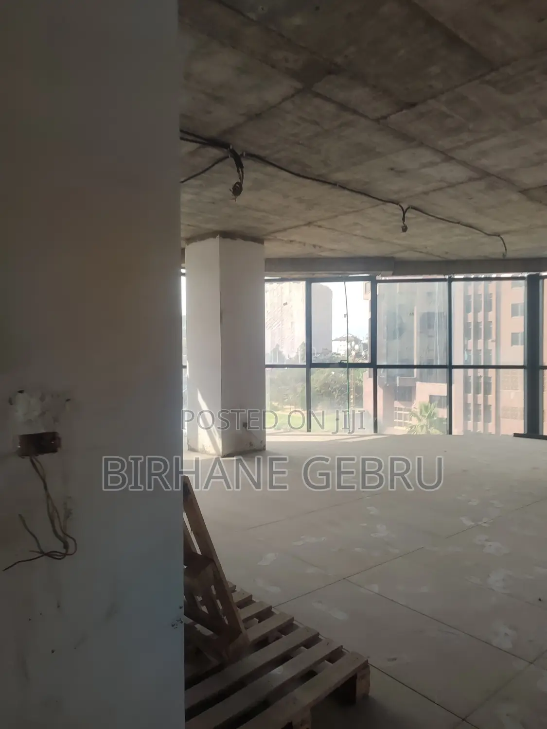 Car Show Room for Rent