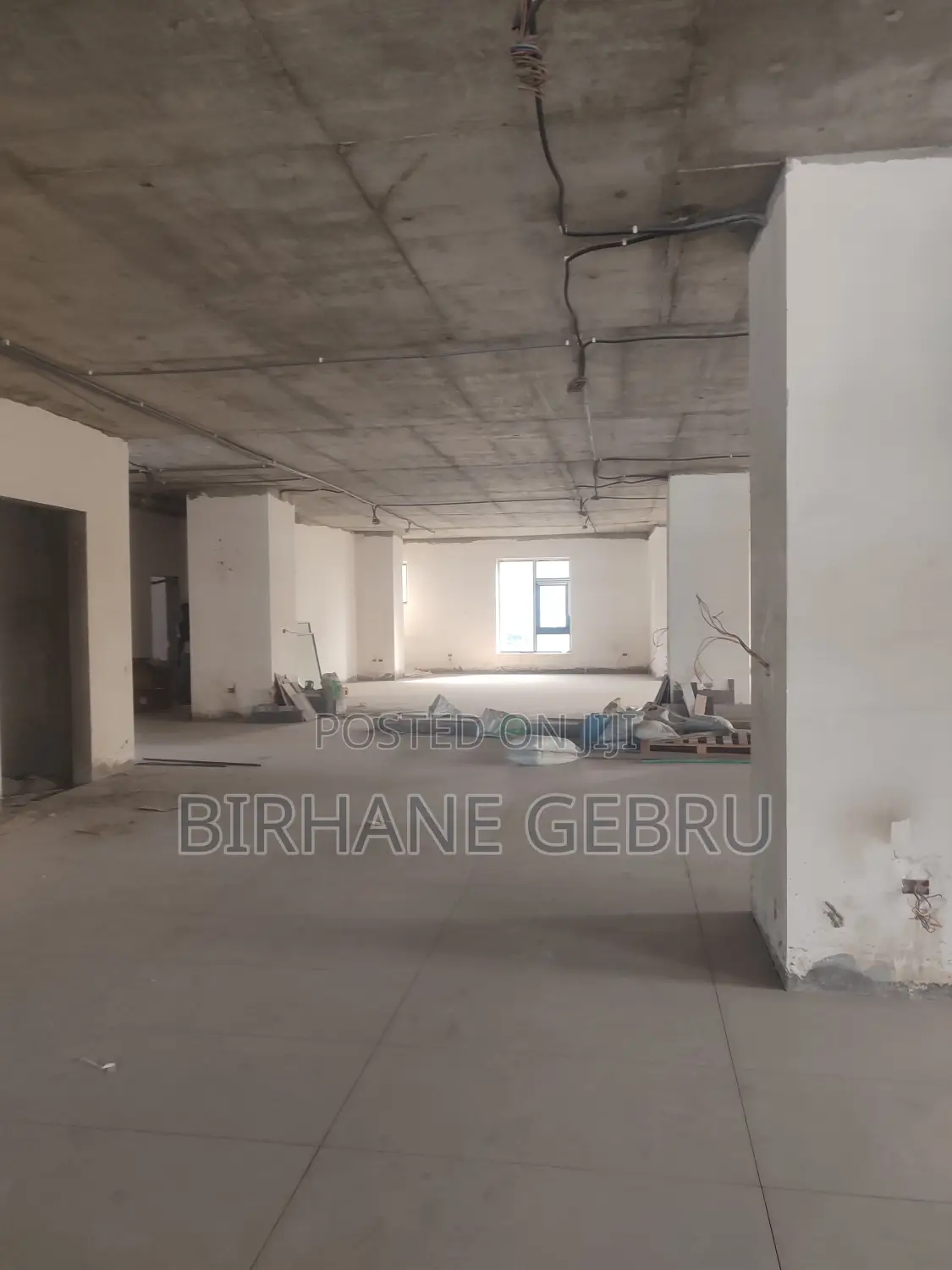 Car Show Room for Rent