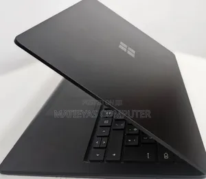 New Laptop Microsoft Surface 16GB Intel Core I7 SSD 512GB