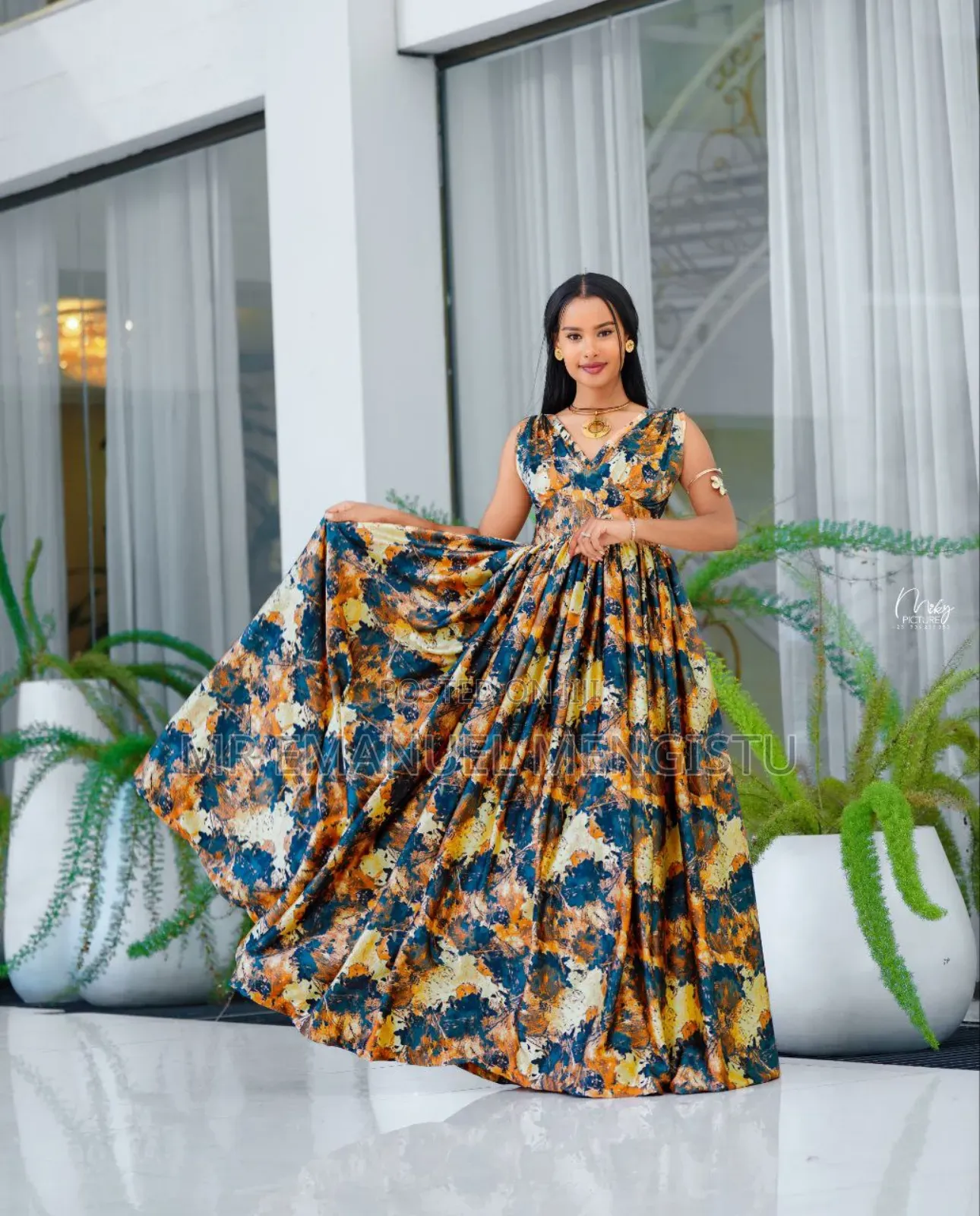 Brand New High Quality Womens Dress (Chiffon)