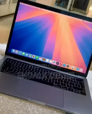 New Laptop Apple MacBook Pro 2019 8GB SSD 128GB