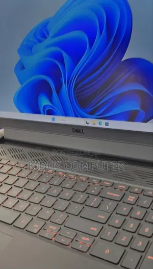 New Laptop Dell G15 5511 16GB Intel Core I7 SSD 1T