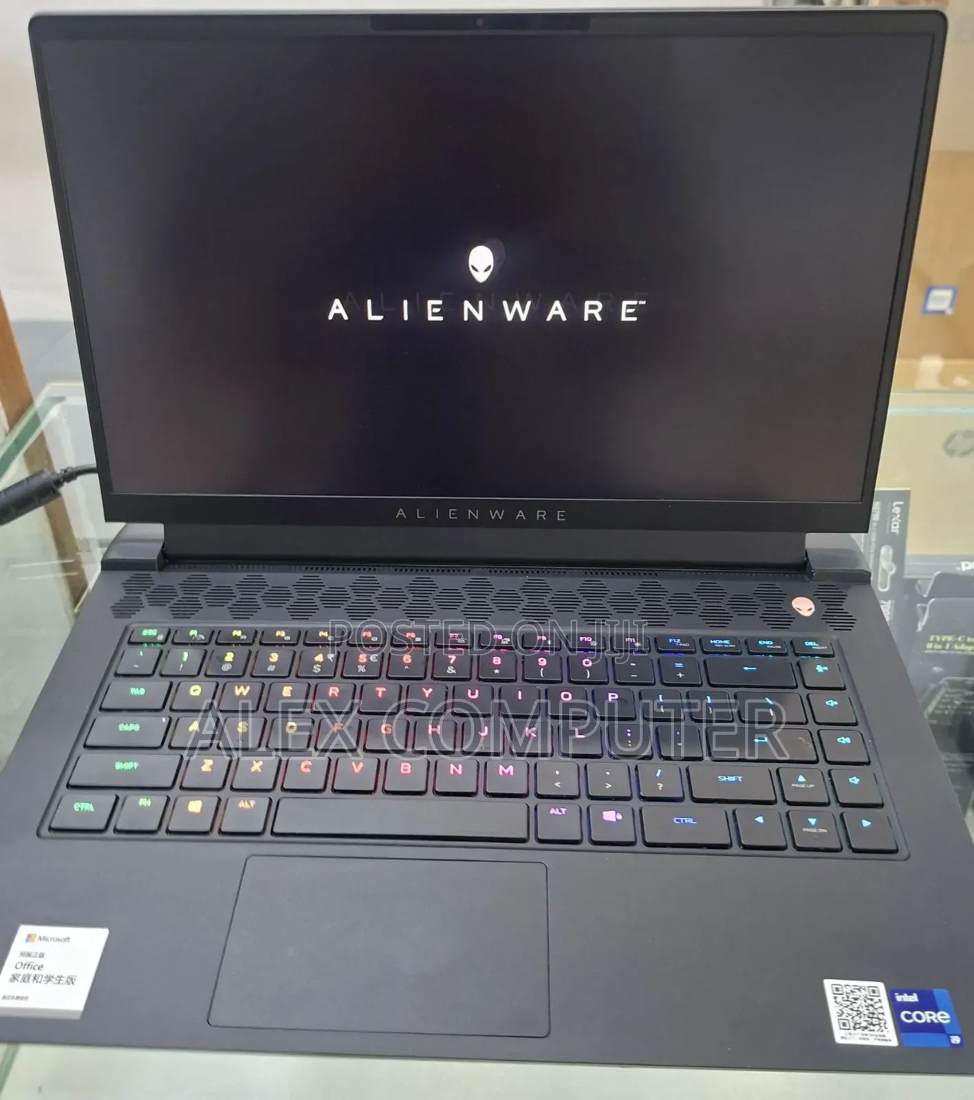 New Laptop Alienware M15 R3 32GB Intel Core I9 SSD 1T