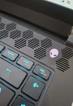 New Laptop Alienware M15 R3 32GB Intel Core I9 SSD 1T