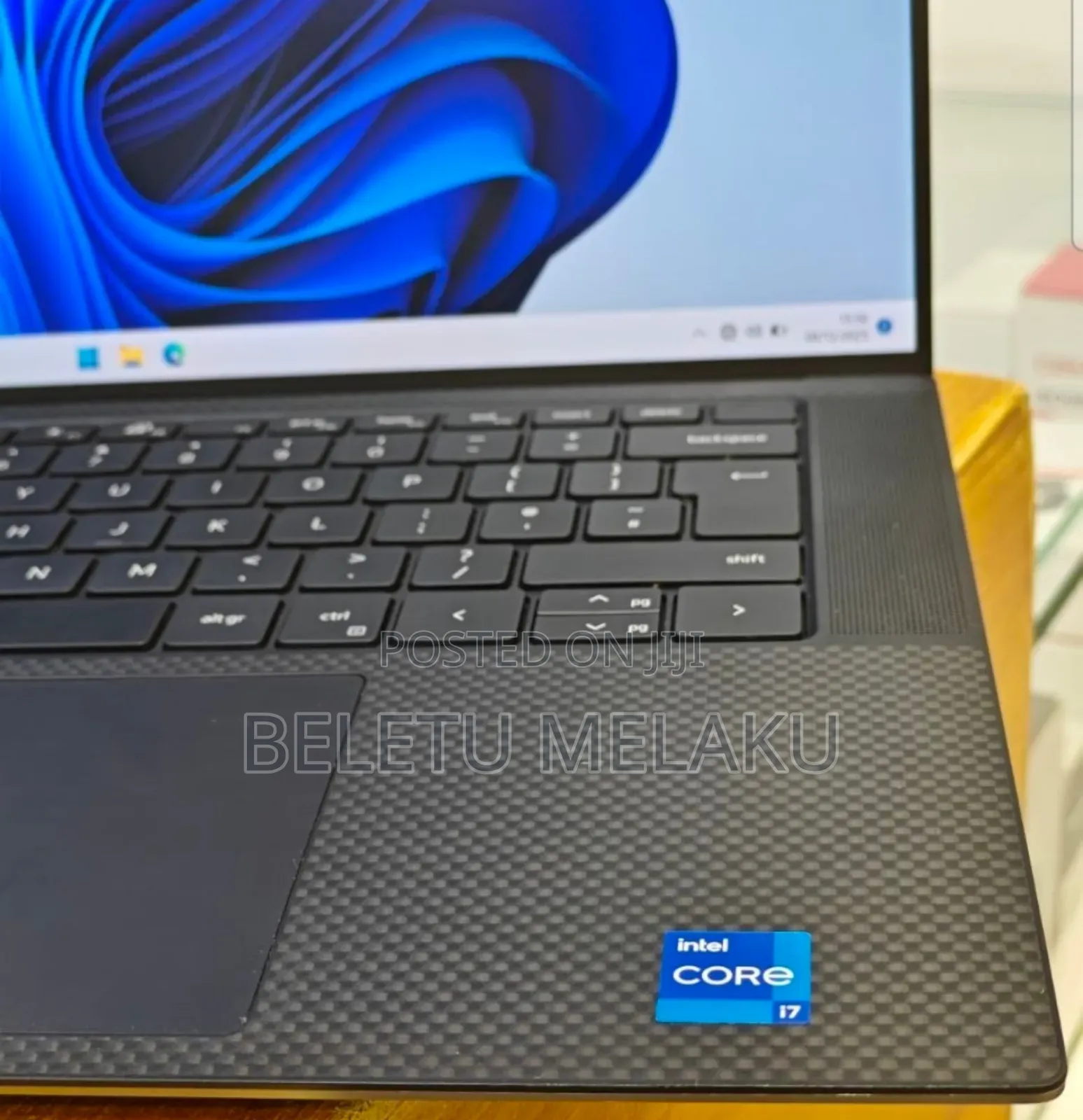 New Laptop Dell Precision 5570 16GB Intel Core i7 SSD 512GB