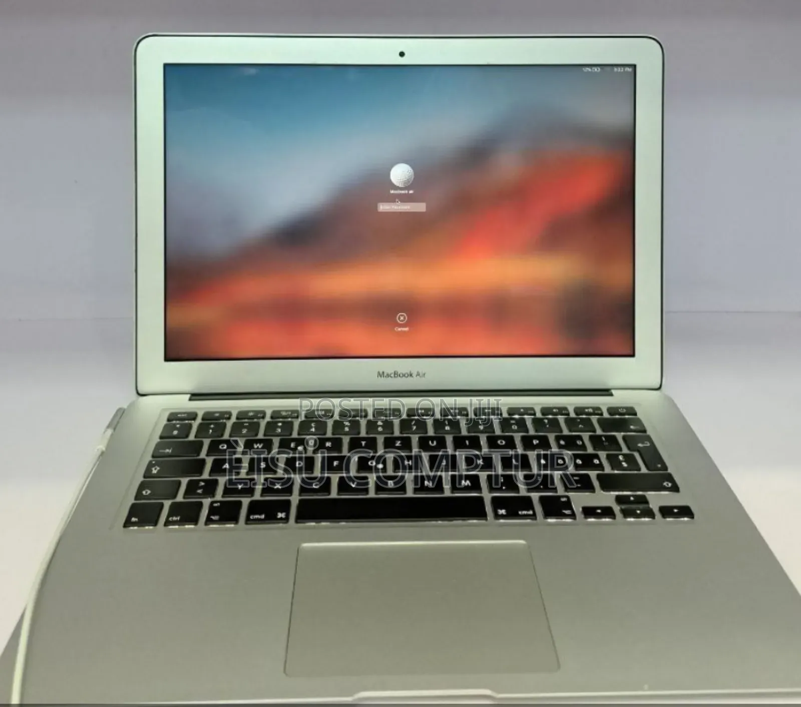 New Laptop Apple MacBook 2012 4GB Intel Core I5 SSD 640GB