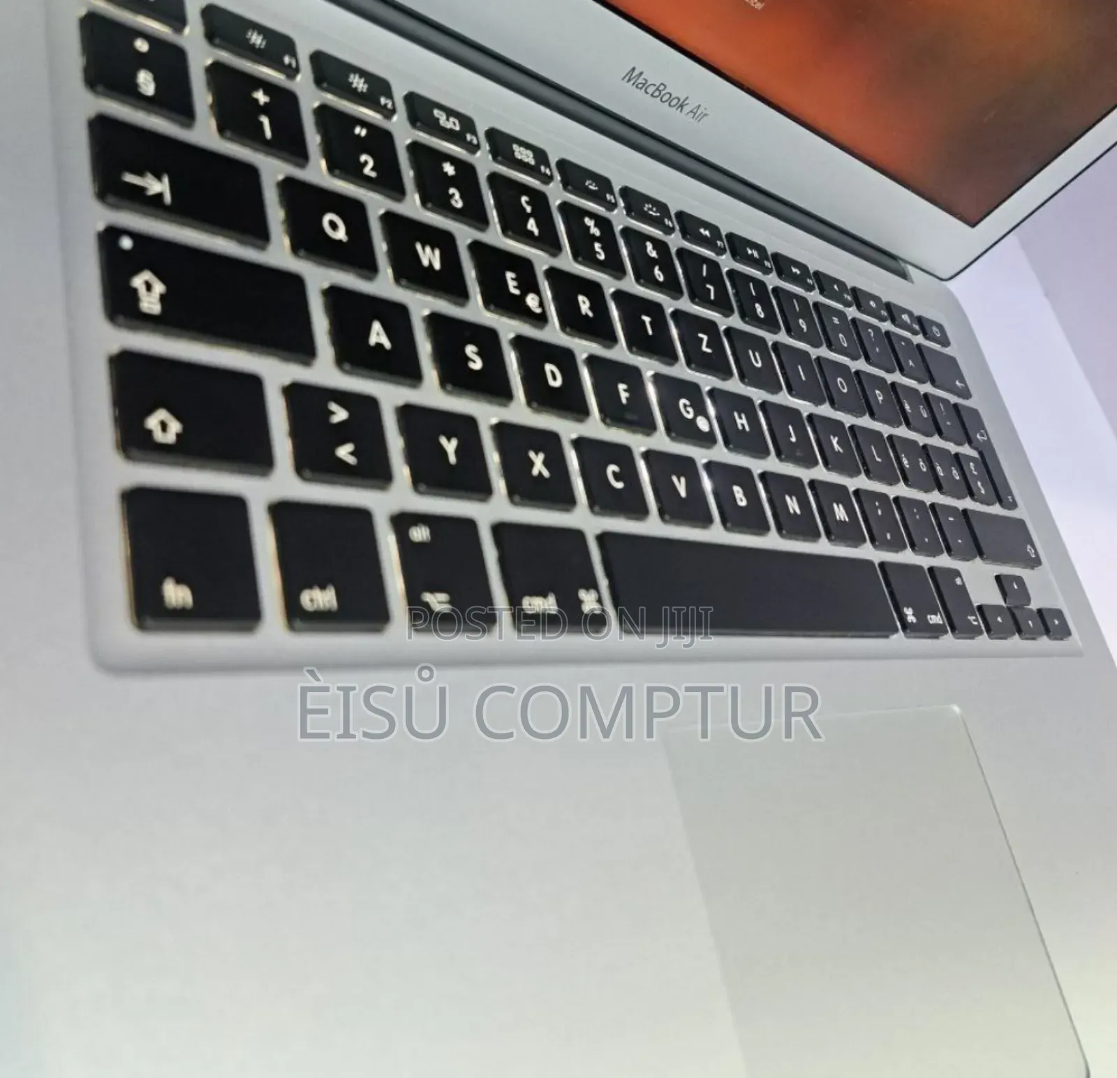 New Laptop Apple MacBook 2012 4GB Intel Core I5 SSD 640GB