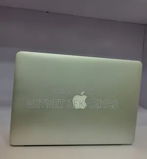 New Laptop Apple MacBook Air 2012 4GB Intel Core I5 SSD 72GB