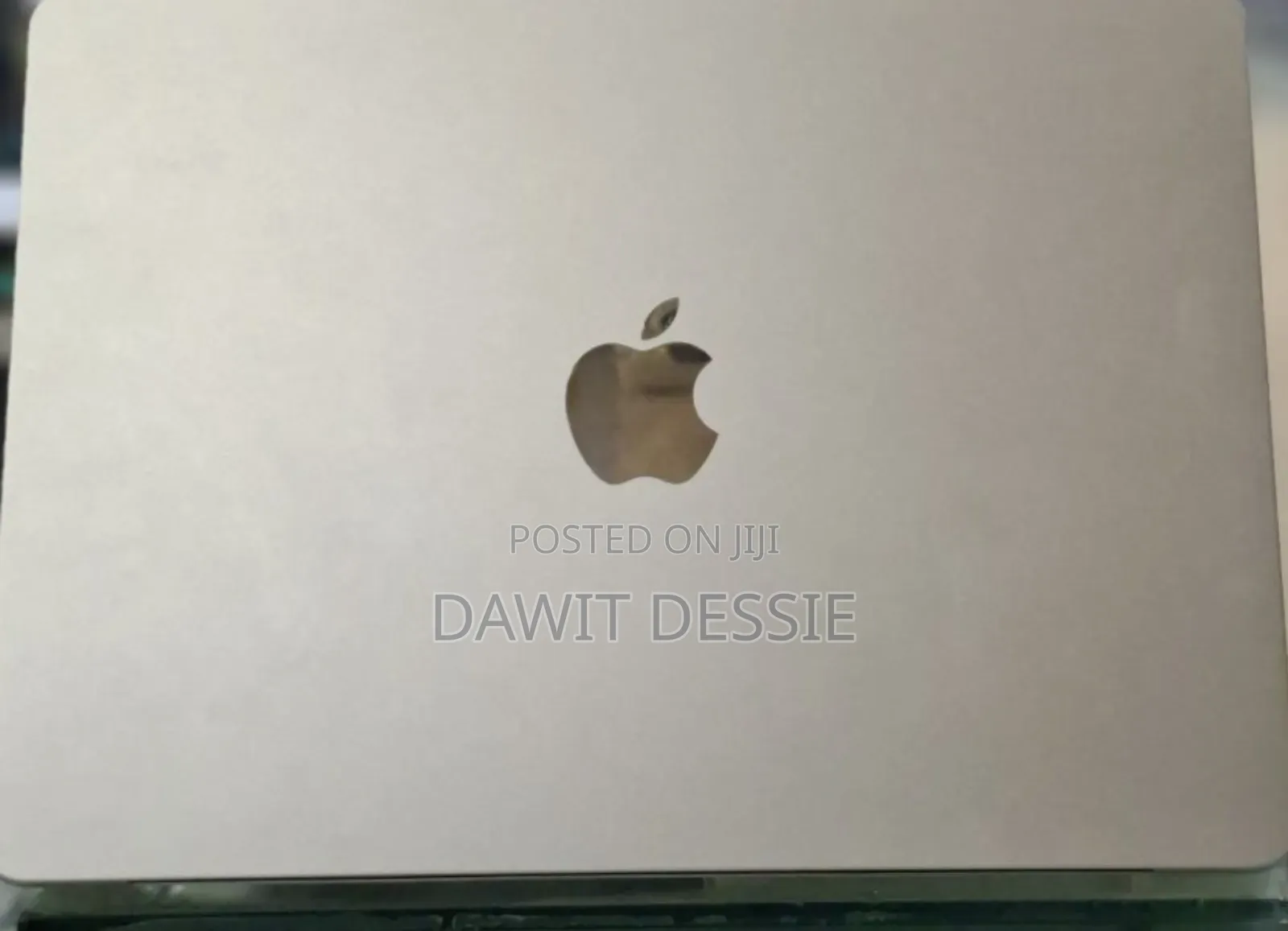 New Laptop Apple MacBook Air 2022 M2 8GB SSD 256GB