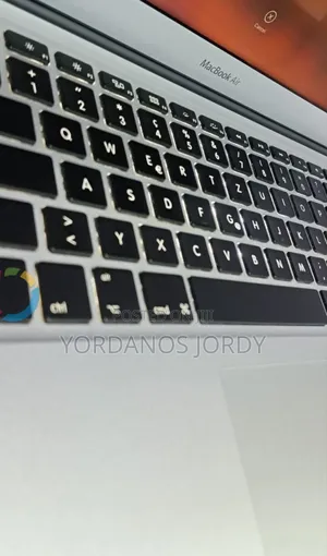 New Laptop Apple MacBook Air 2015 4GB Intel Core I5 SSD 60GB