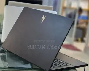 New Laptop Acer 16GB AMD Ryzen 5 SSD 512GB