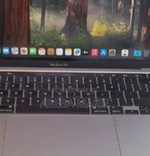 New Laptop Apple MacBook Pro 2020 8GB Intel Core I5 SSD 256GB