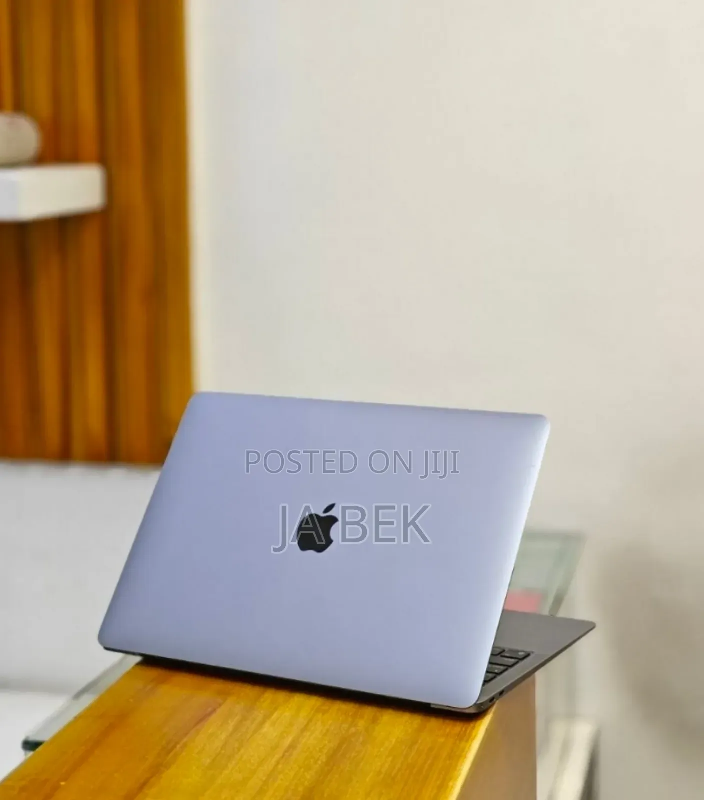 New Laptop Apple MacBook Air 2020 M1 8GB Apple M1 SSD 1T