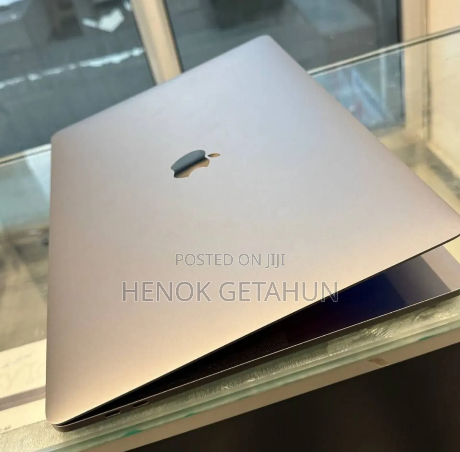 New Laptop Apple MacBook Pro 2016 16GB Intel Core I7 SSD 256GB