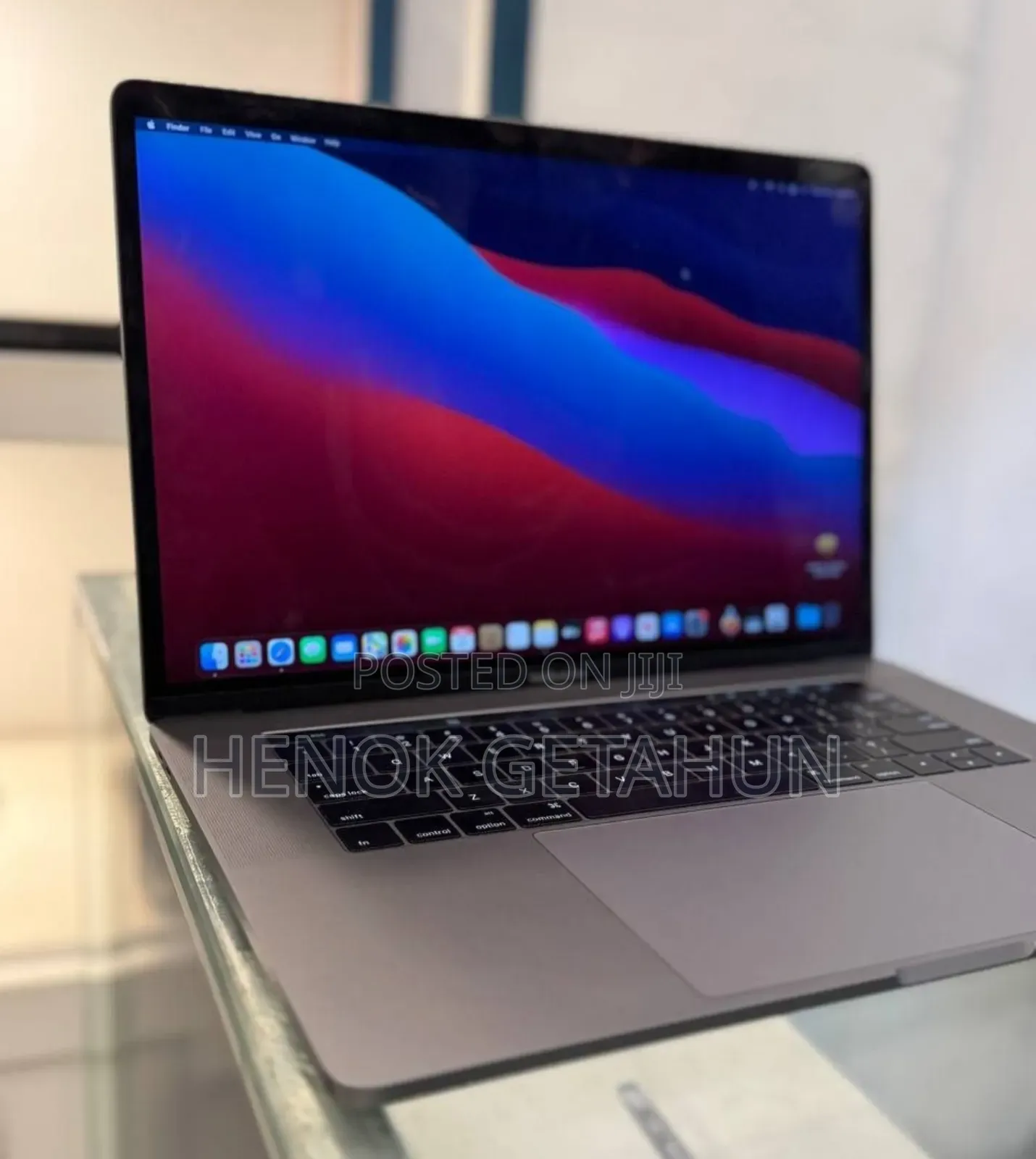 New Laptop Apple MacBook Pro 2016 16GB Intel Core I7 SSD 256GB