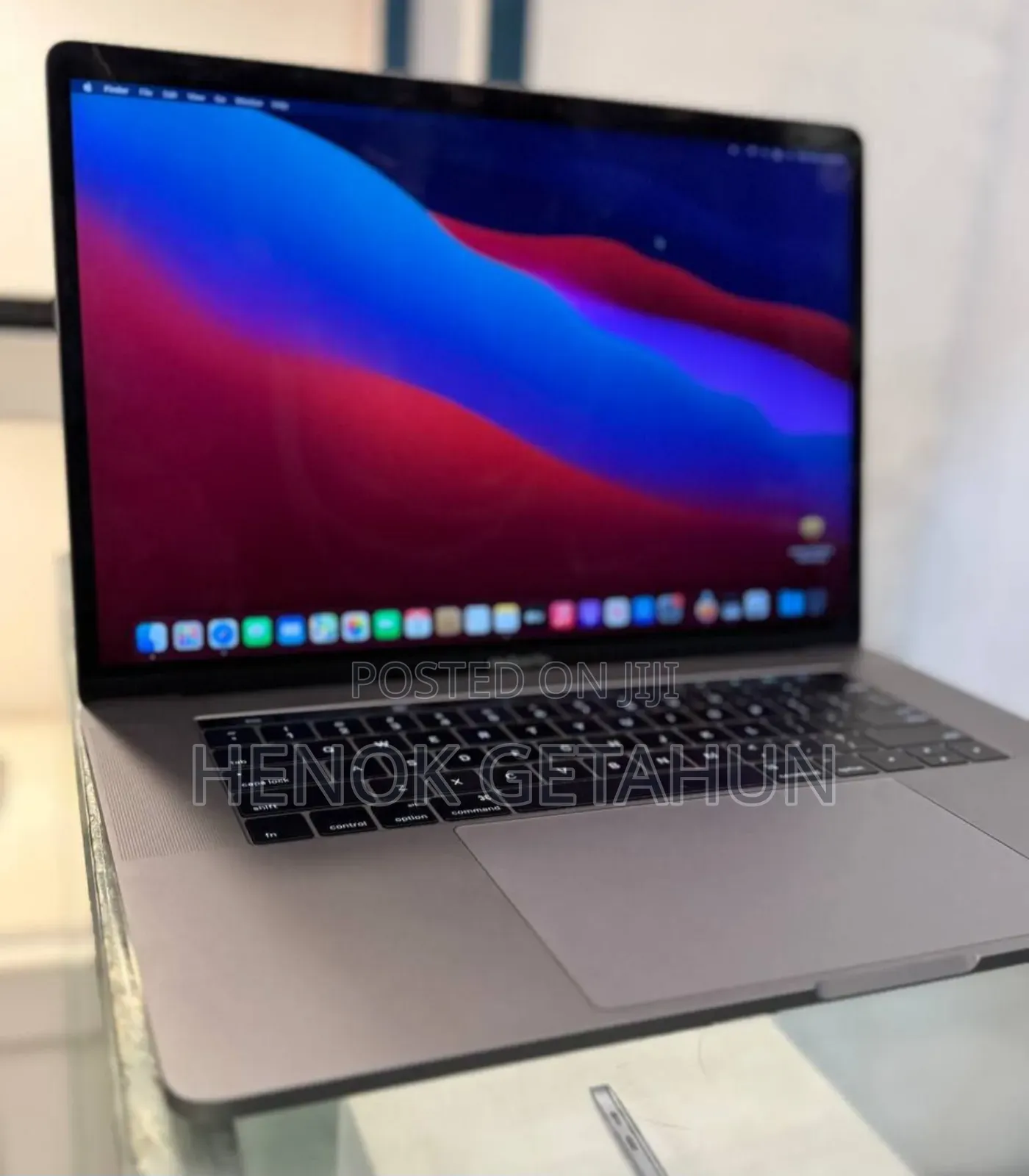 New Laptop Apple MacBook Pro 2016 16GB Intel Core I7 SSD 256GB