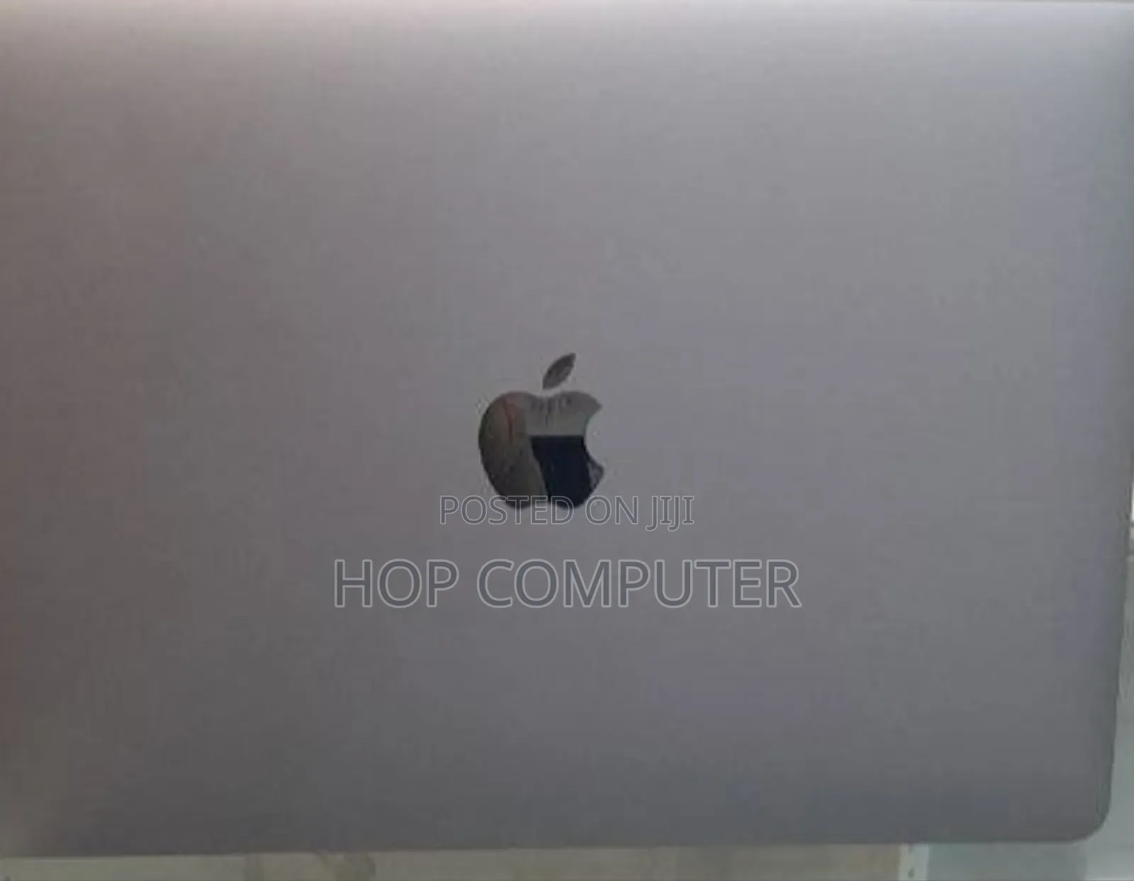 New Laptop Apple MacBook 2020 8GB Intel Core I5 SSD 256GB
