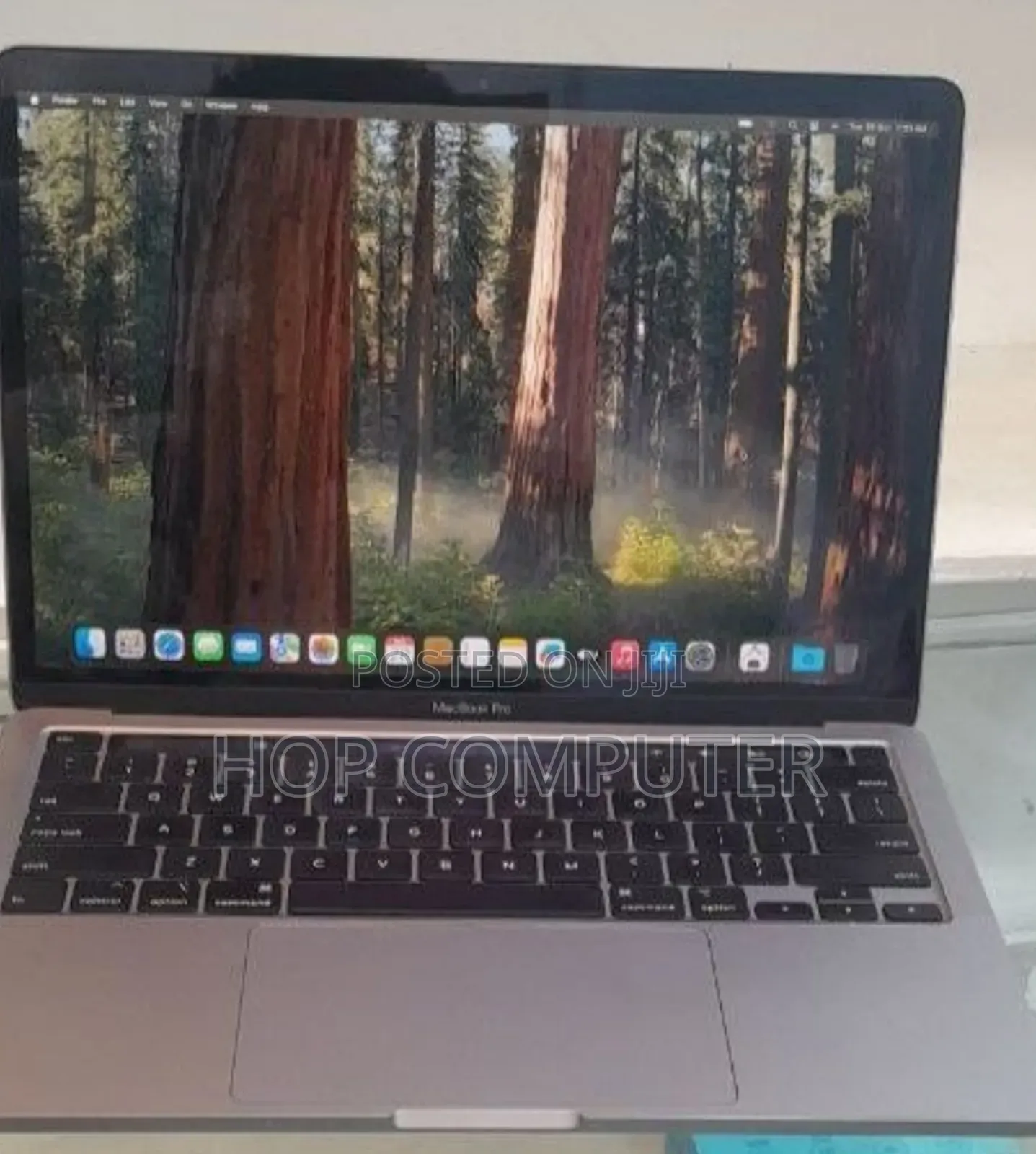 New Laptop Apple MacBook 2020 8GB Intel Core I5 SSD 256GB